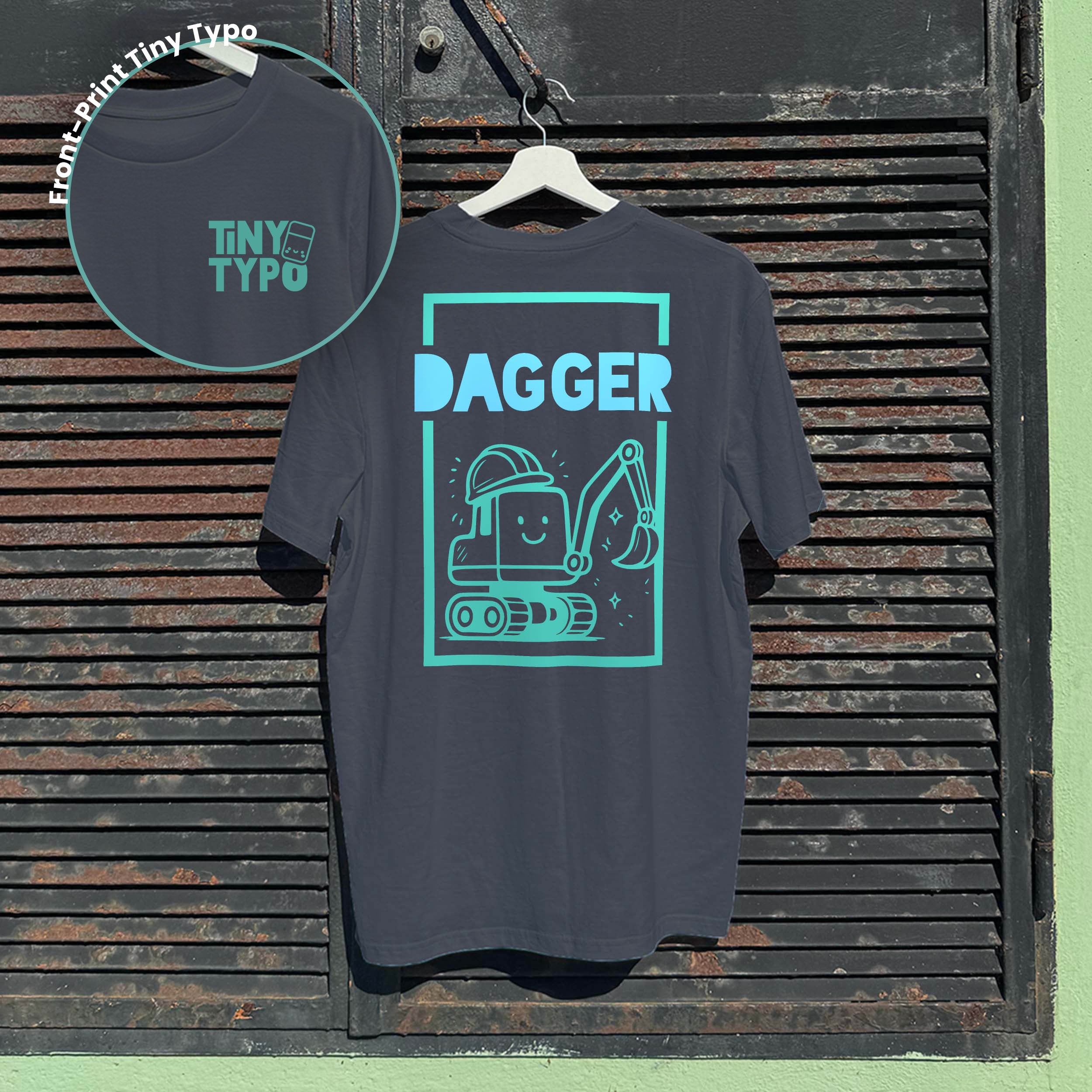 Dagger Bagger Bio-T-Shirt – handbedruckt, nachhaltig, lang und lässig, anthrazit, Tiny Typo