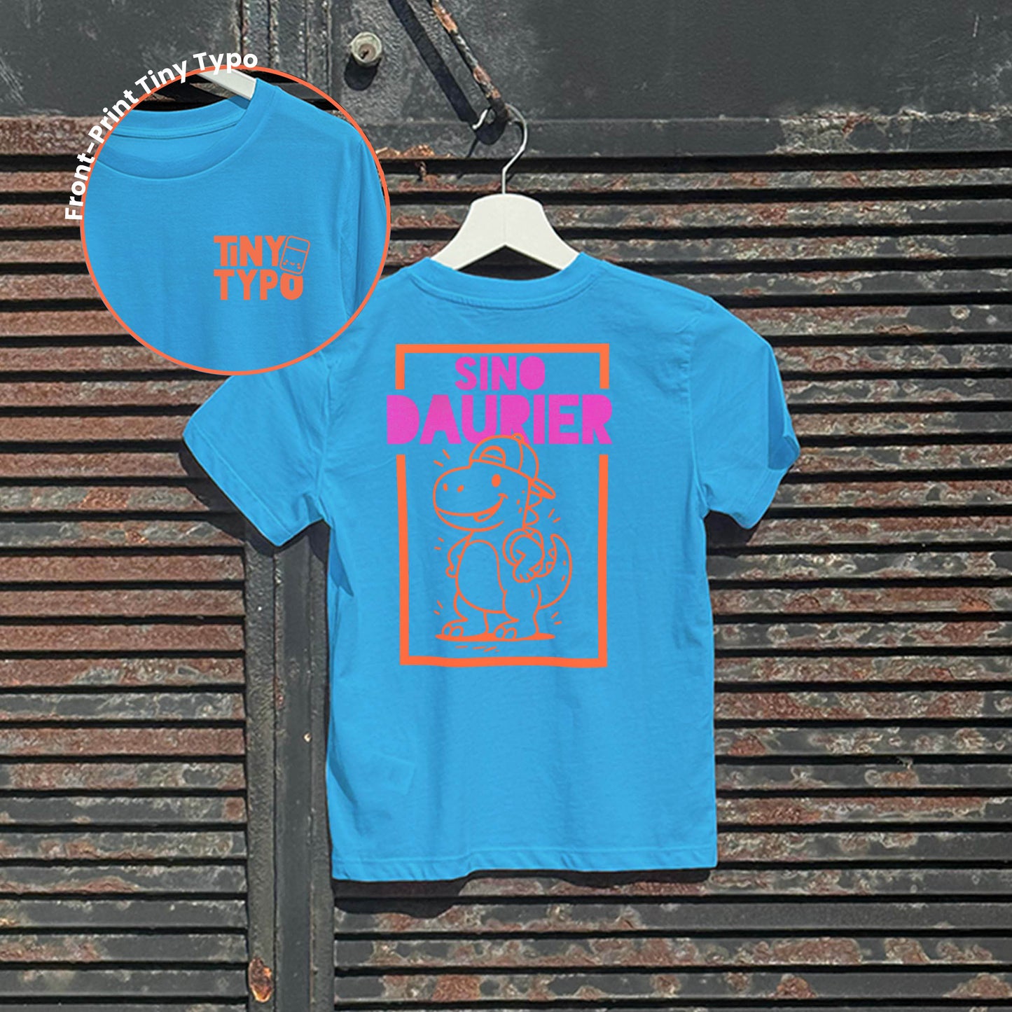 SinoDaurier Dino Kinder-T-Shirt – Bio, handbedruckt, blau, Tiny Typo