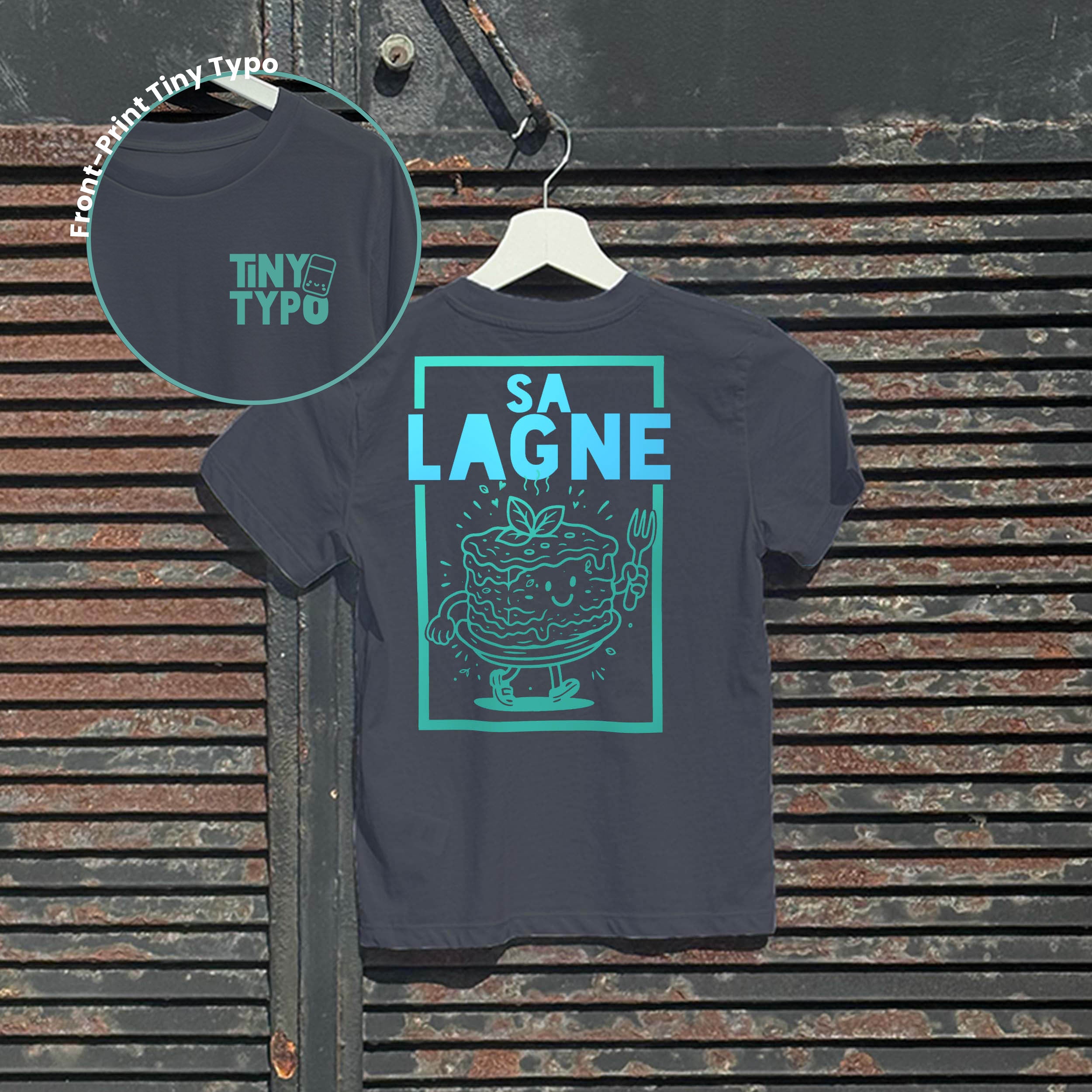 SaLange Lasagne Kinder-T-Shirt – Bio, handbedruckt, Anthrazit, Tiny Typo