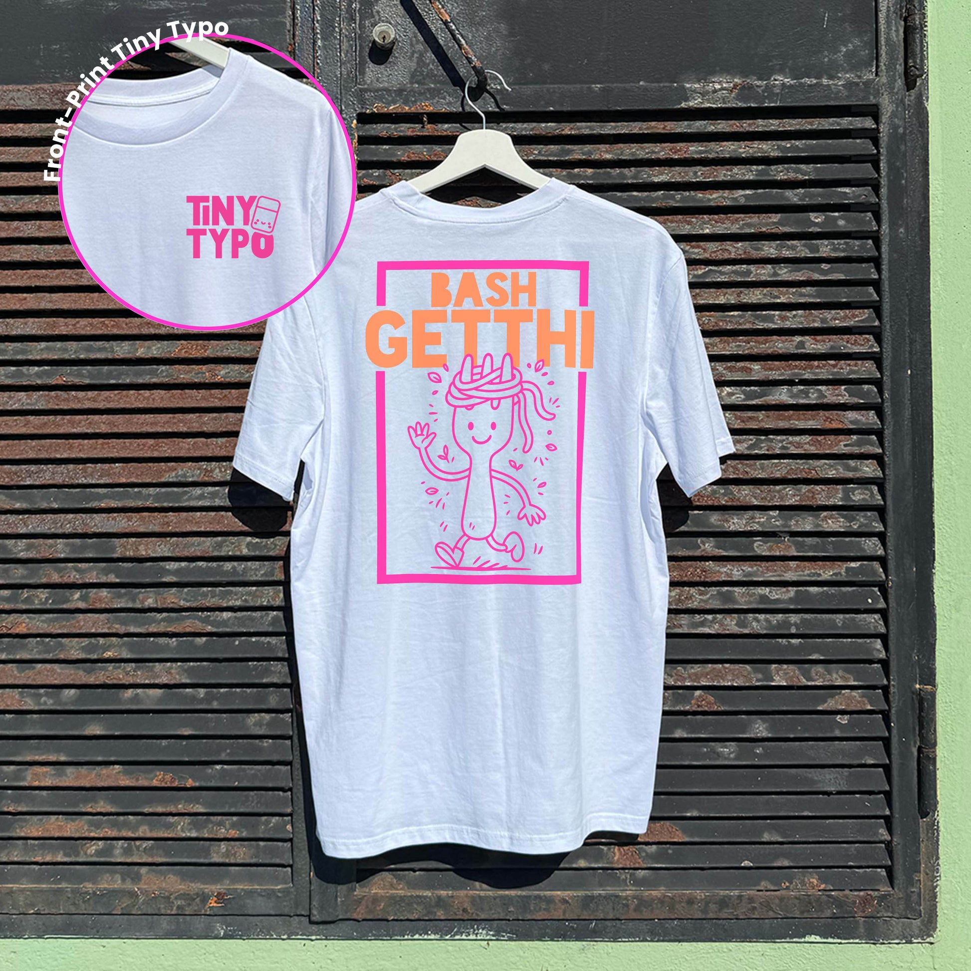 Bashgetthi Spaghetti Bio-T-Shirt – handbedruckt, nachhaltig, lang und lässig, weiß, Tiny Typo